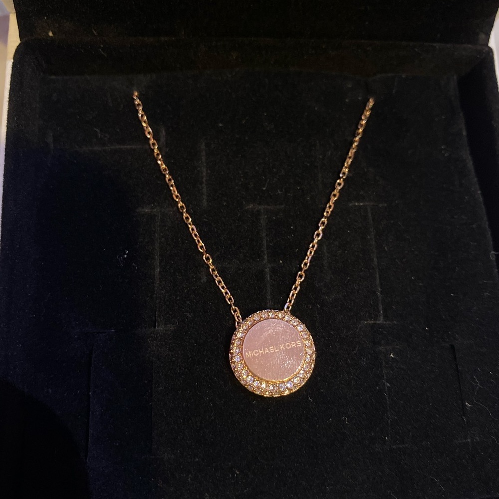 Michael kors NWT Rose Gold Logo Pavé